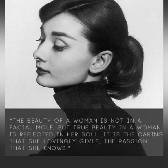 Welcome to my closet - Picture 8 of 10